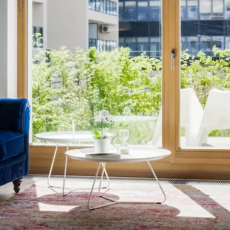 Stylish One Bedroom Flat - Vltava Apartament *